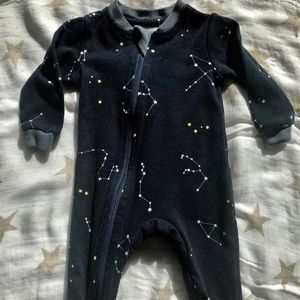 ZippyJamz constellation footie romper sz 0-3 mos
